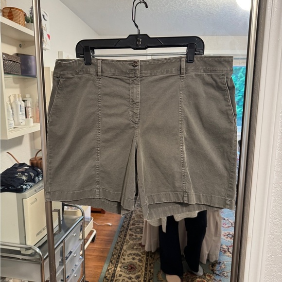 J. Jill shorts size 18 - Picture 1 of 6